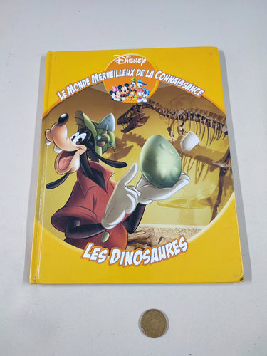 Les dinosaures, Le monde merveilleux de la connaissance, moins cher chez Petit Kiwi