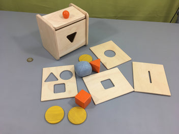 Montessori-Boîte de notion de permance de l'objet