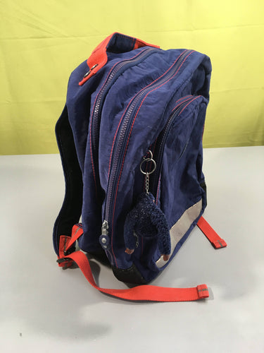 Sac à dos bleu Kipling-Bande réfléchissante éraflée par endroit, moins cher chez Petit Kiwi