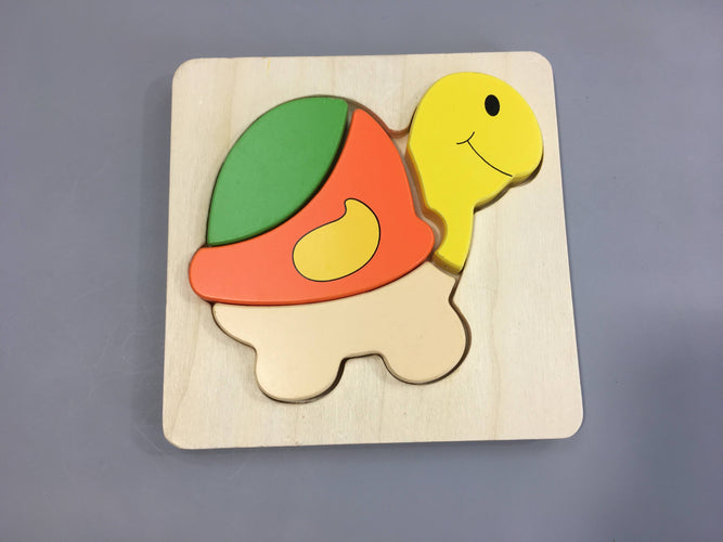 Planche puzzle en bois Tortue, moins cher chez Petit Kiwi