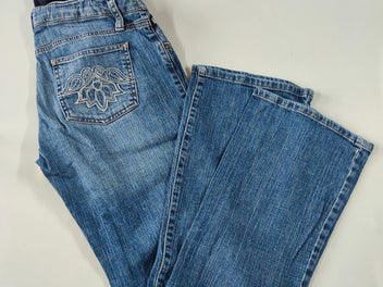 Jeans bleu bootcut broderie poches arrières