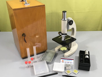 Microscope ancien Paralux Labo 403 + Caissons en bois  et accessoire fonctionne sans piles)