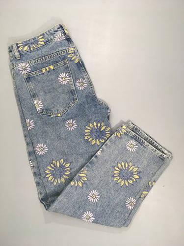 Jeans fleuri 30, moins cher chez Petit Kiwi