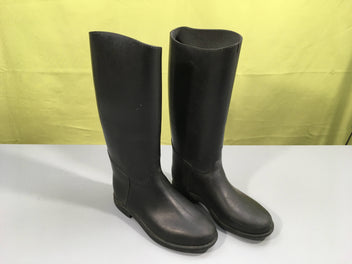 Bottes d'équitation noires, 33