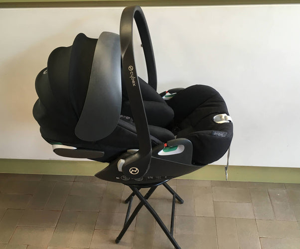 Siège auto groupe 0+ Cybex Cloud T i-Size + siège-auto Sirona T i-Size groupe 0+/1 + Base en T + Moustiquaire Toujours sous garantie, moins cher chez Petit Kiwi