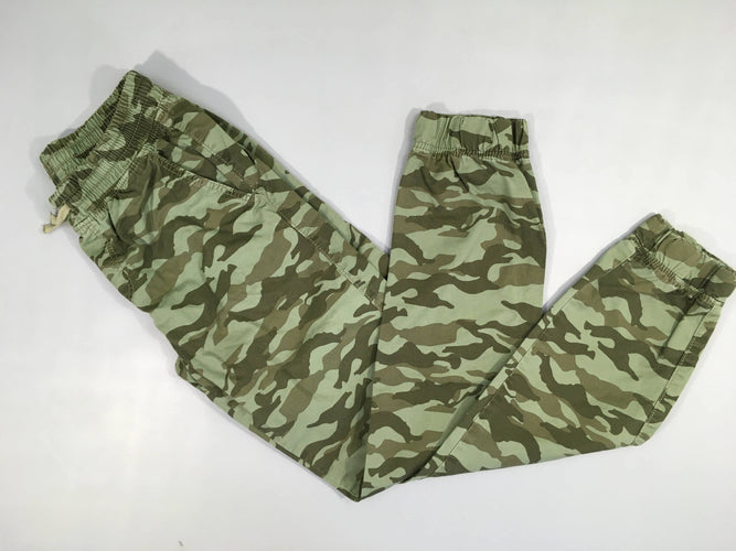 Pantalon motifs camouflage kaki Légèrement bouloché taille et chevilles élastiques, moins cher chez Petit Kiwi