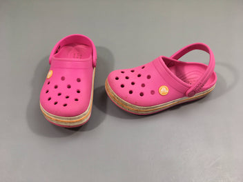 Sabots Crocs roses, portés C12, 29-30