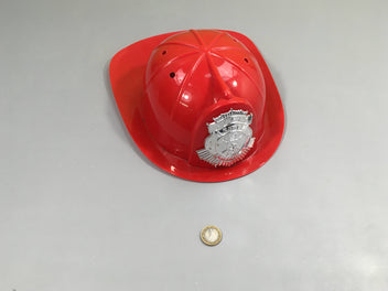 Déguisement casque de pompier en plastique rouge