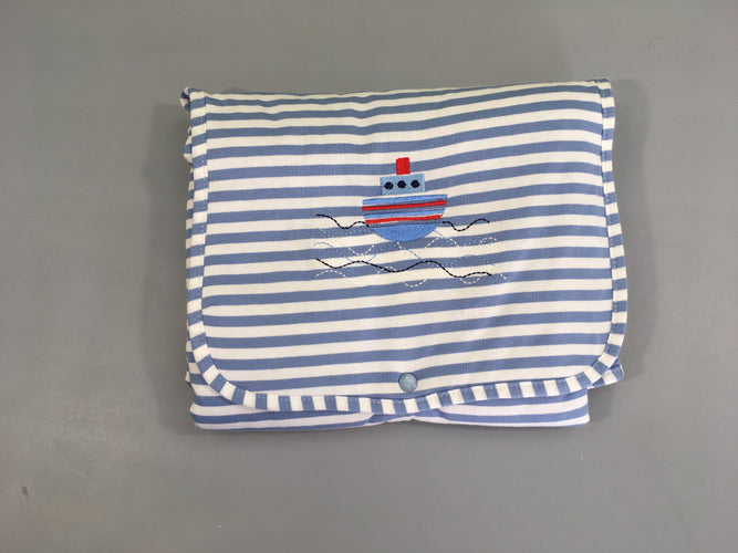 Matelas à langer de voyage/nomade blanc rayé bleu bateau, moins cher chez Petit Kiwi