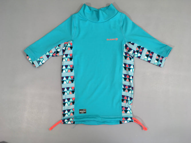 T-shirt anti-uv turquoise traingles Olaian, moins cher chez Petit Kiwi