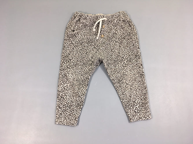 Pantalon molleton beige léopard, genoux un peu usés, moins cher chez Petit Kiwi