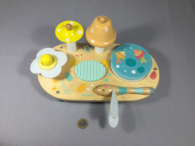 Table musicale Pure pour bébé (1 petit éclat sur une cloche), moins cher chez Petit Kiwi