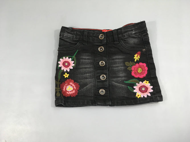 Jupe jeans noir fleurs brodées, moins cher chez Petit Kiwi