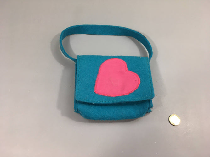 Sac bleu feutrine coeur rose, moins cher chez Petit Kiwi