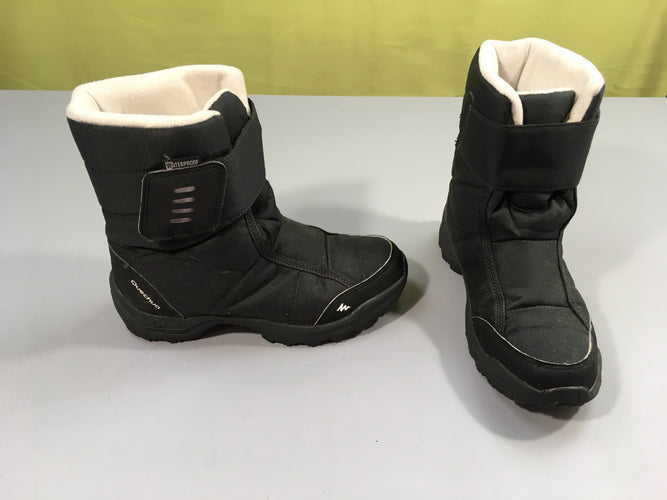 Bottes de neiges noires Quechua, moins cher chez Petit Kiwi