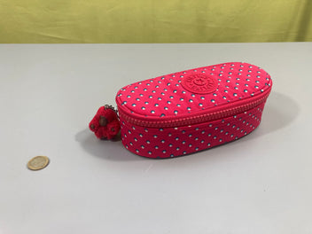 Trousse moyenne ronde rose motis, intérieur taché