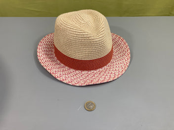 Chapeau style paille motifs rouges, Veritas