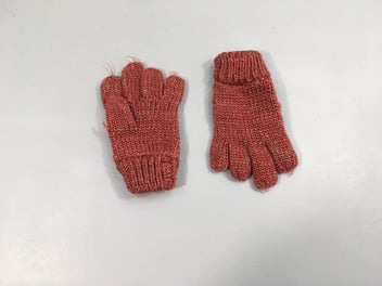 Gants mauve fil doré