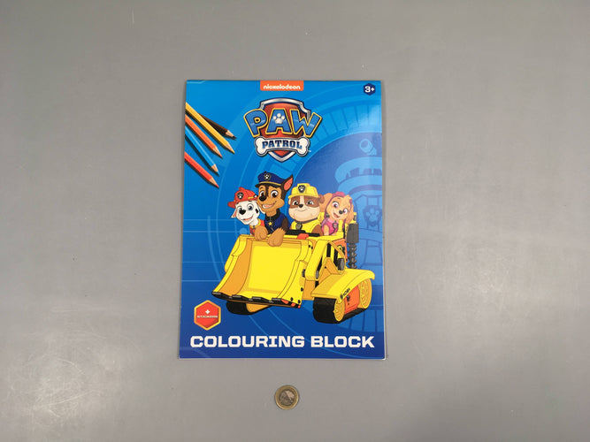 Colouring bloc Paw Patrol + Stickers +3a, moins cher chez Petit Kiwi