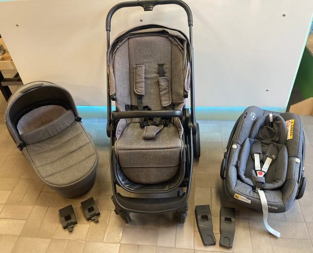 Poussette Crios trio grise avec nacelle et Pebble Pro I-size, chancelière, habillage pluie (assise et siège coque), moins cher chez Petit Kiwi