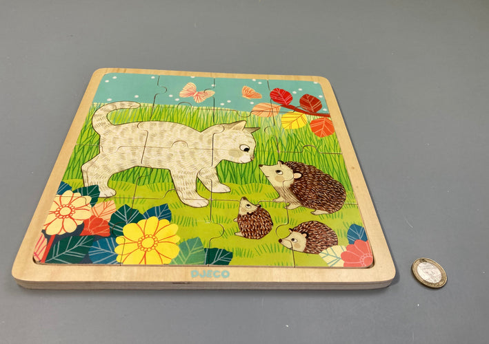 Planche puzzle bois, le jardin, chat hérissons, moins cher chez Petit Kiwi