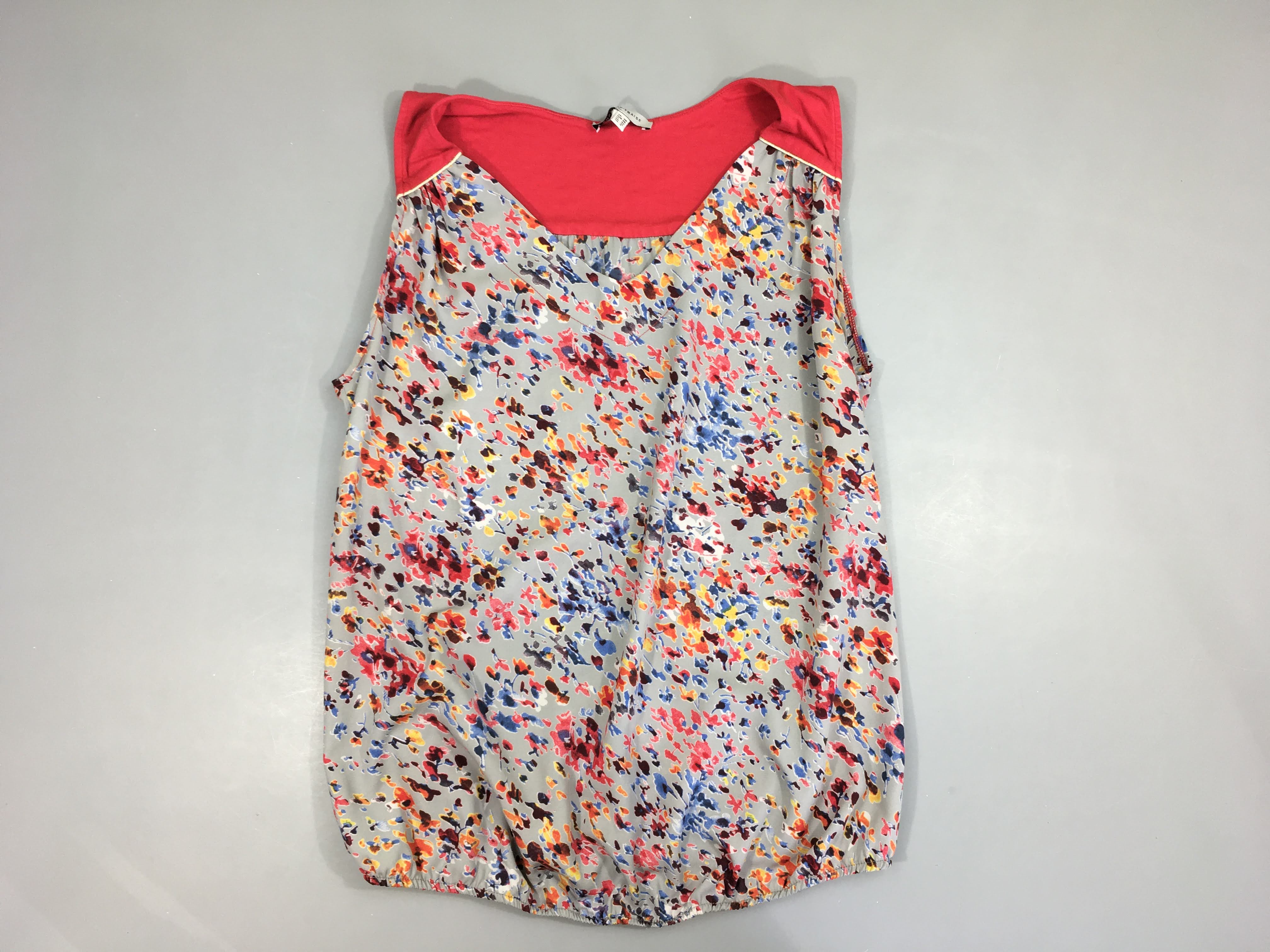 Blouse s.m grise motifs couleur fuchsia haut