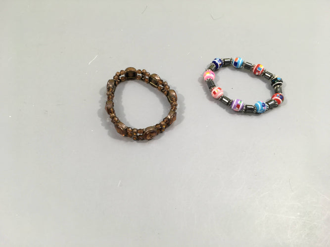 2 Bracelets brun-bleu/rose/rouge, moins cher chez Petit Kiwi