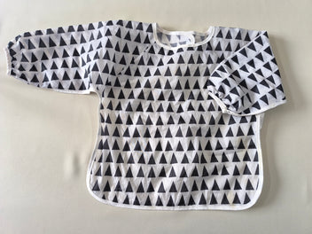 Tablier blanc triangles noirs 37X34 cm