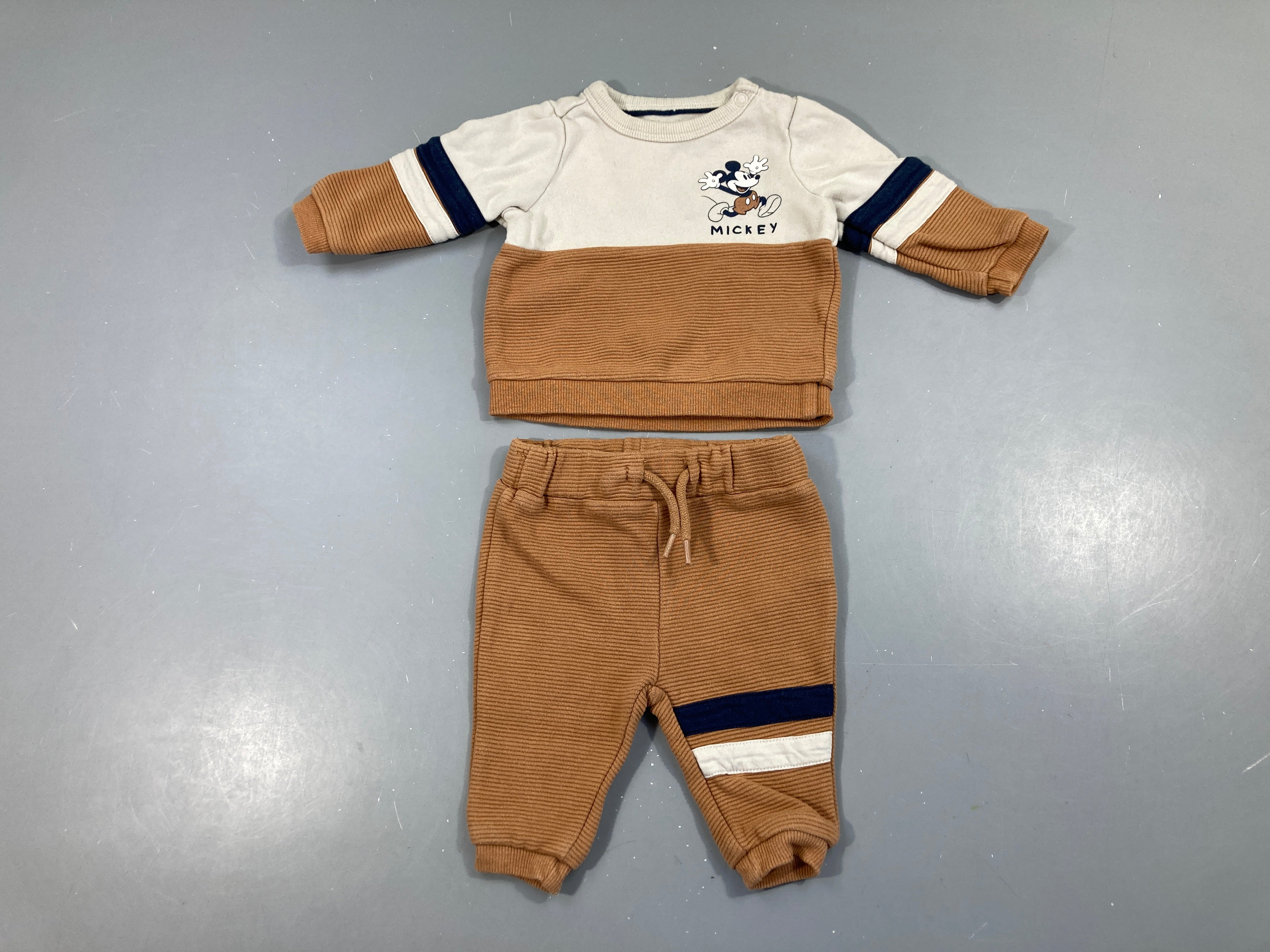 Sweat Mickey beige-brun +Pantalon