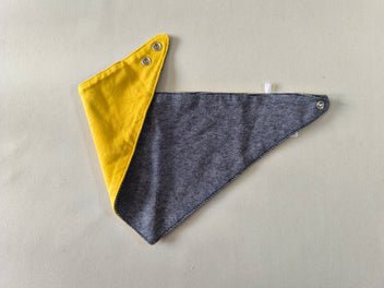 Bavoir bandana rayé bleu marine/blanc doublure jaune