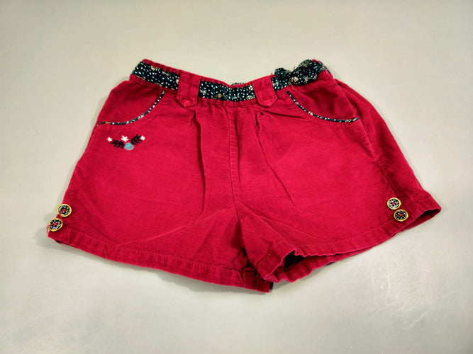 Short velours côtelé rose, ceinture bleu marine avec motifs blancs, moins cher chez Petit Kiwi