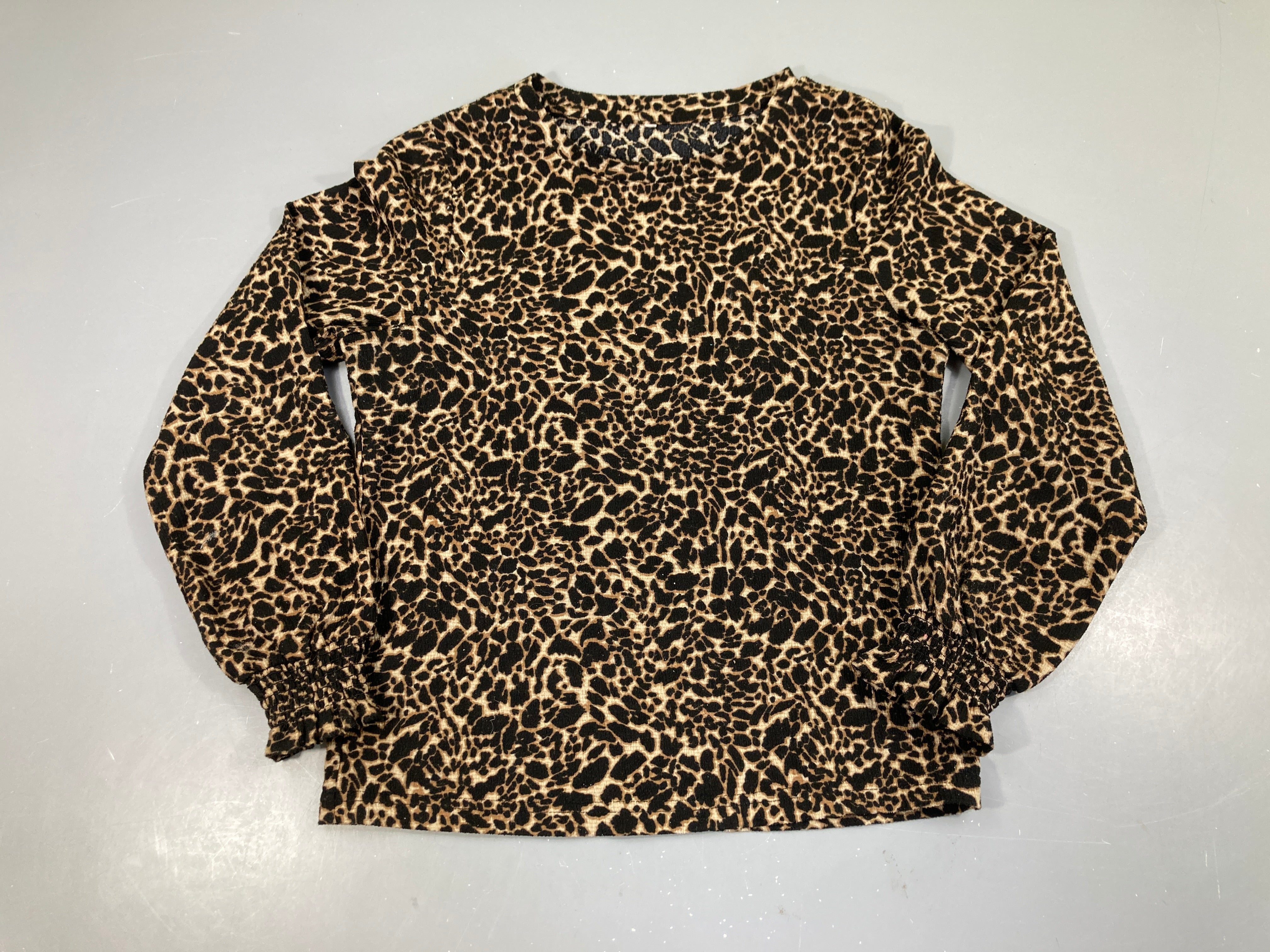 Blouse m.l fluide noir léopard