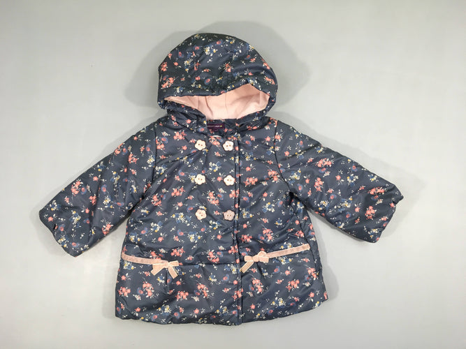 Veste mi-saison à capuche légèrement ouatinée doublée polar bleue fleurie rose, moins cher chez Petit Kiwi