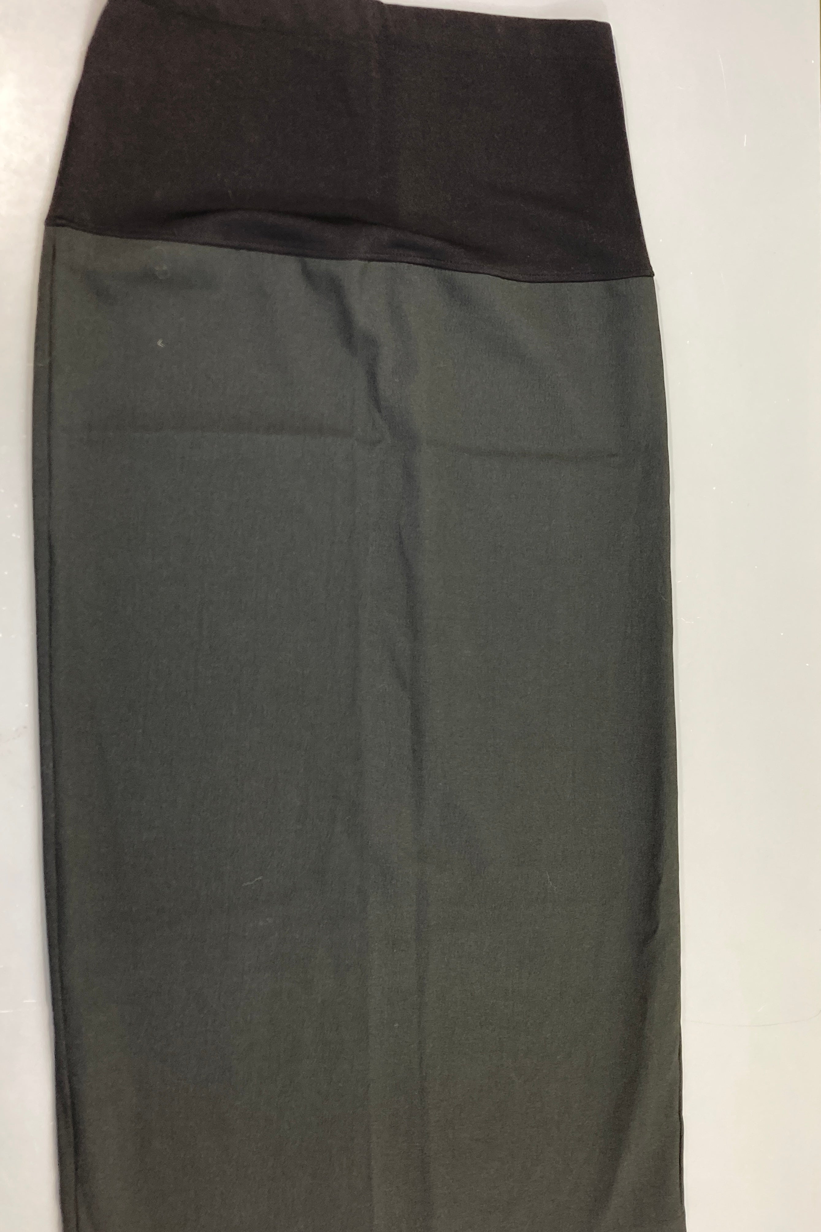 Longue jupe noire de grossesse Taille estimée 38