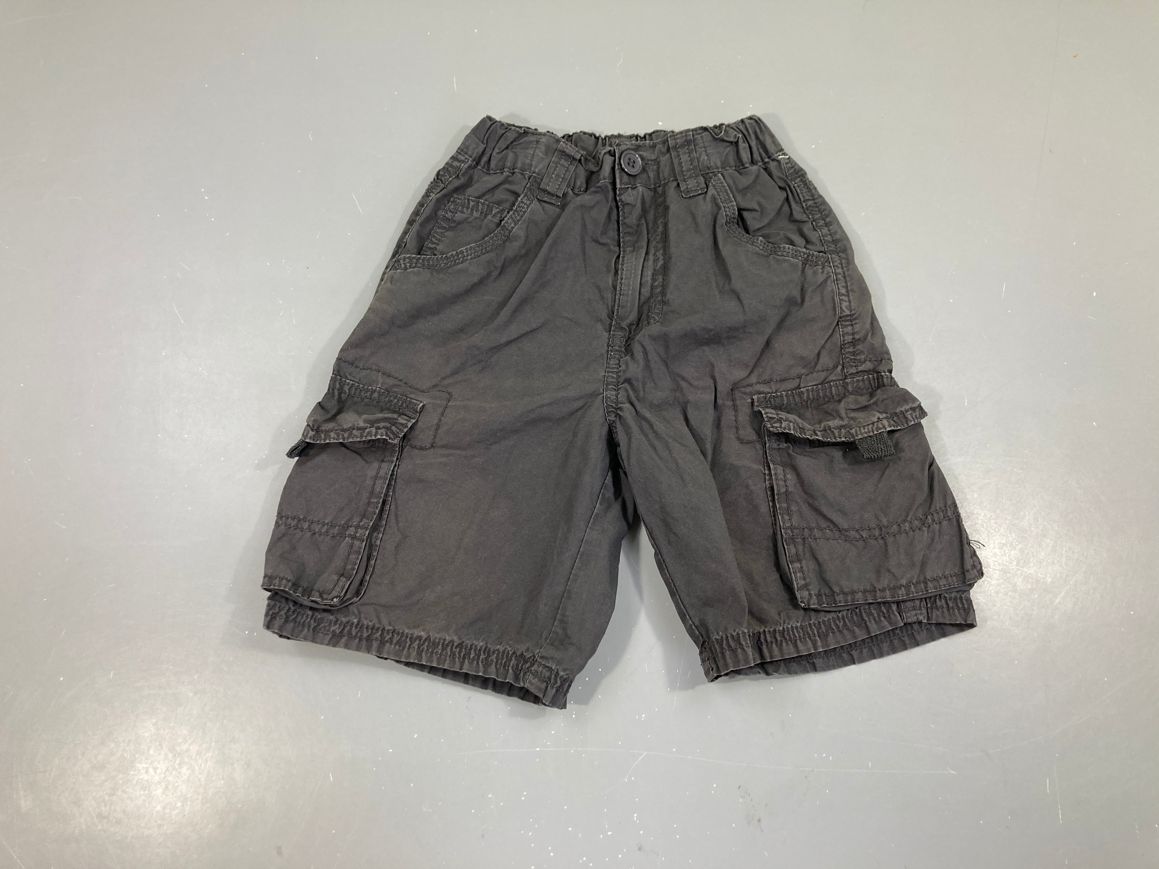 Bermuda gris délavé