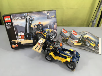 Complet Lego te.chnic 42079  le chariot élévateur