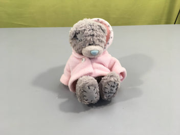 Petit peluche ours gris manteau rose