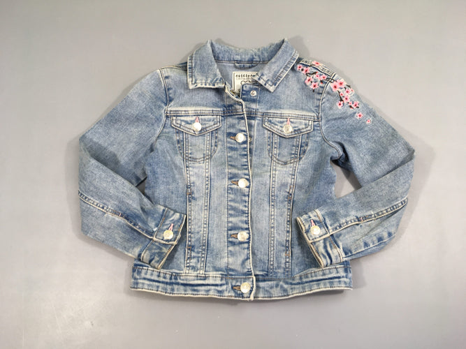 Veste jean fleurs brodées, moins cher chez Petit Kiwi