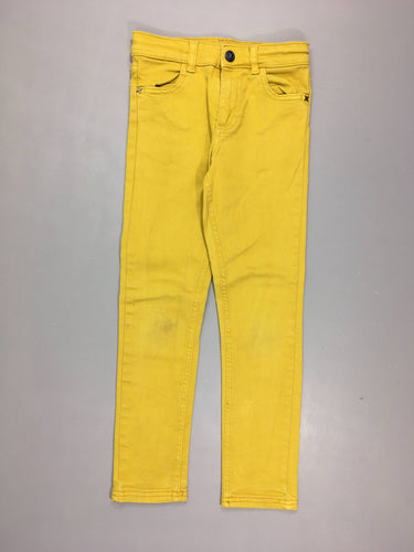 Pantalon jaune Genoux tachés (voir photo), moins cher chez Petit Kiwi