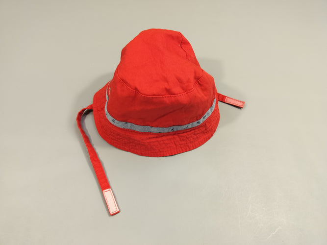 Chapeau réversible rouge/ bleu avec motifs ancres 47cm, moins cher chez Petit Kiwi