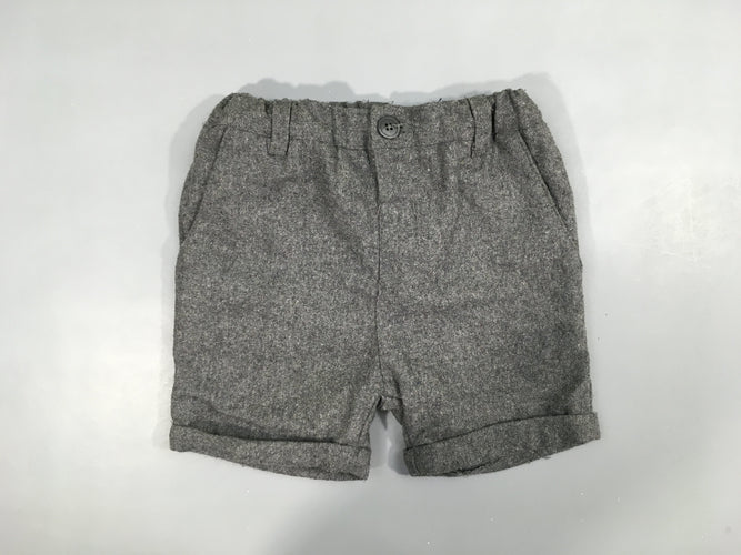 Bermuda chino gris chiné à revers  50% laine 50% polyester pas de taille indiquée, estimée  18m, moins cher chez Petit Kiwi