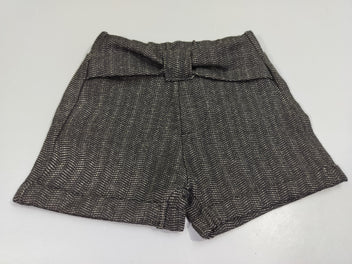 Short à revers noir , fils dorés   67% polyester  29% viscose 3% métal  1% élasthanne