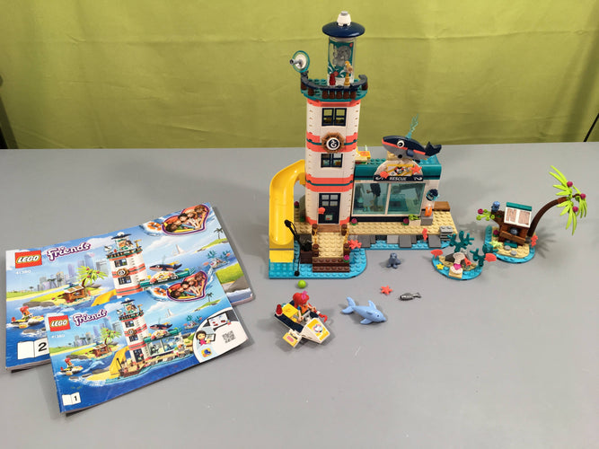 Lego friends 41380 le centre de sauvetage du phare, tel que sur la photo, moins cher chez Petit Kiwi