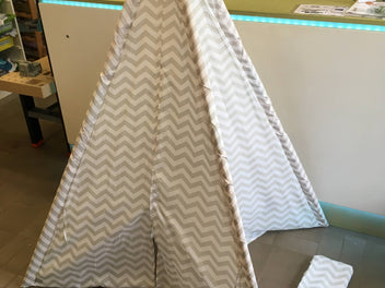 Tente tipi blanche chevrons gris, atmosphera