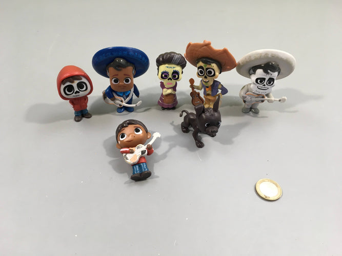 Lot de 7 figurines Coco, moins cher chez Petit Kiwi