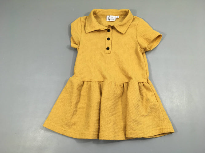 Robe m.c jaune moutarde texturée 99% polyester 1%, moins cher chez Petit Kiwi