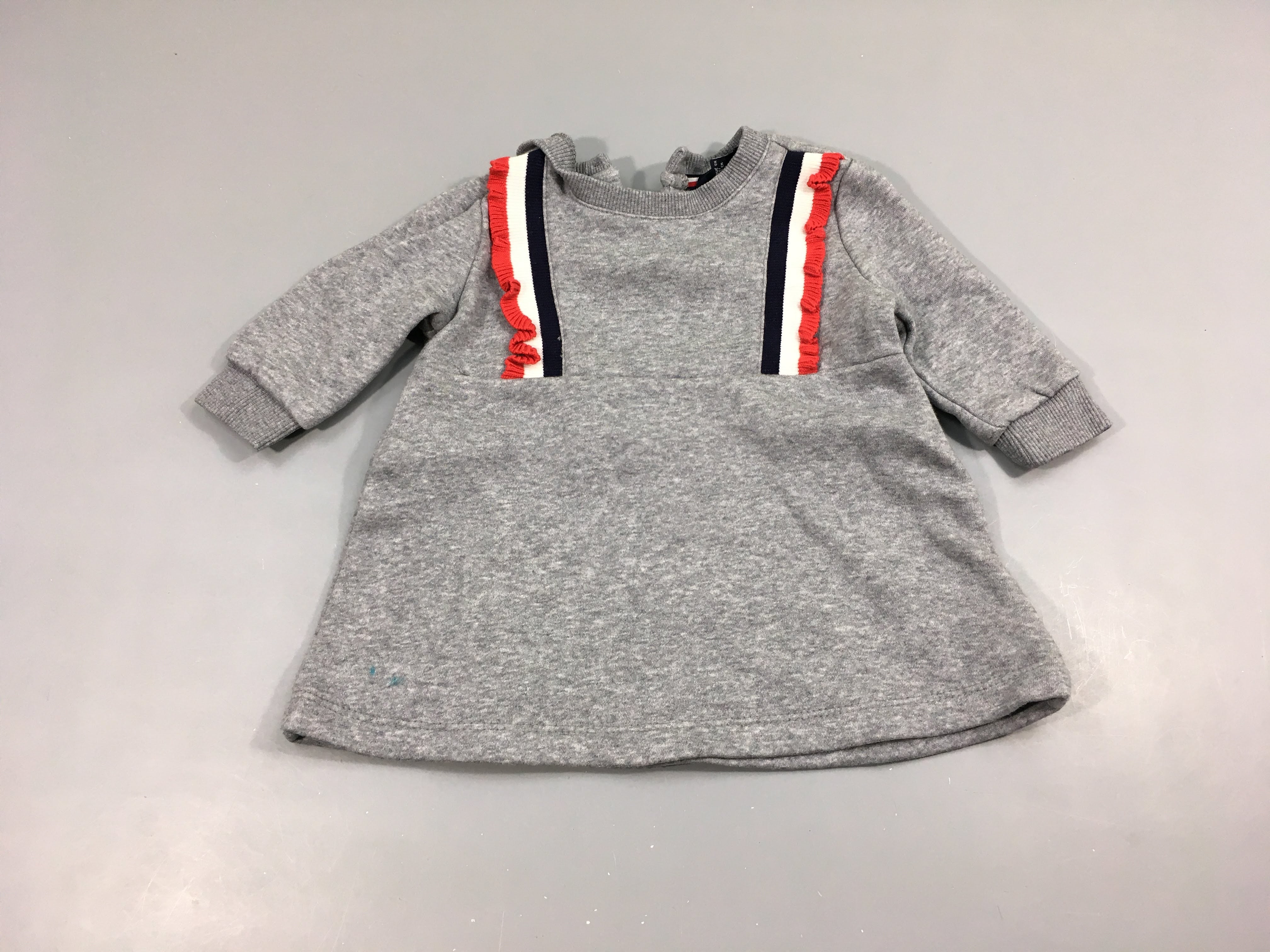 Robe m.l gris chiné volants bleu marine, blanc, rouge, intérieur doux et chaud