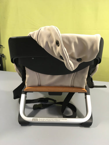 Chaise haute de voyage Lima CONCORD beige accoudoirs un peu boulochés - prix neuf 79€, une pression cassée à l'arrière, moins cher chez Petit Kiwi