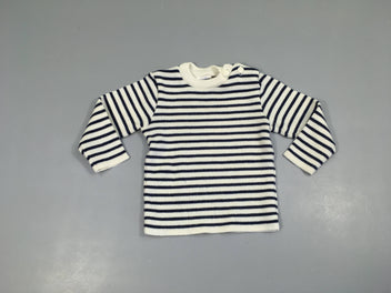 Pull blanc rayé bleu marine