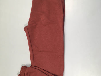 Pantalon de training bordeaux, légèrement bouloché